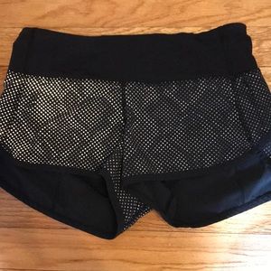 Lulu lemon Speed Up short 2.5”